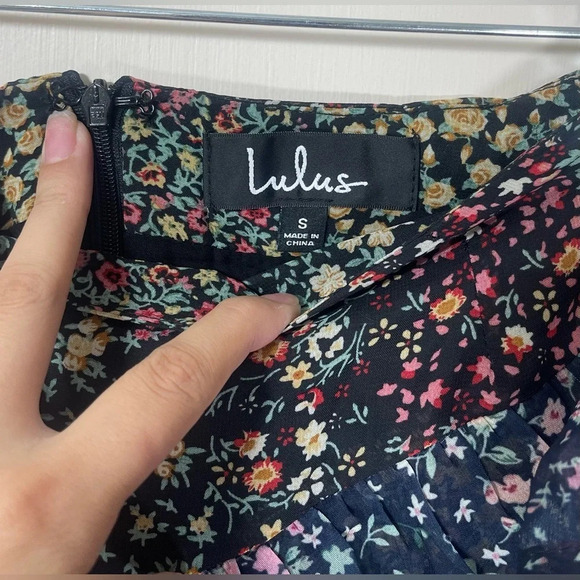 Lulus Catania Black Floral Print NWT Ruffled Mini Skirt Women’s Size Small - Picture 4 of 15